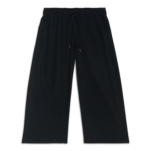 Lululemon on the Fly Wide Leg Pant